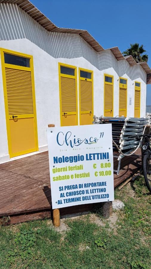 Maremare, Really On The Beach, With Private Parking Savona Eksteriør bilde